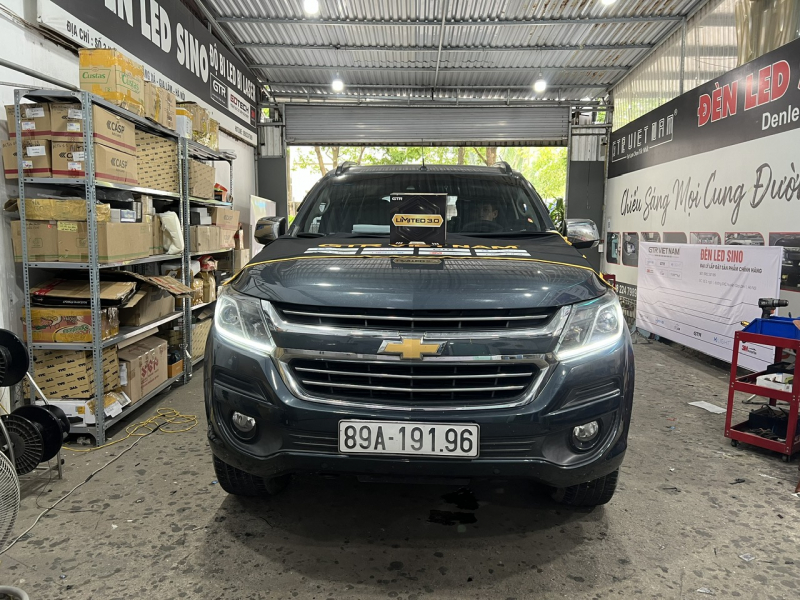 Độ đèn nâng cấp ánh sáng Bi GTR Limited 3.0 cho xe Chevrolet Colorado